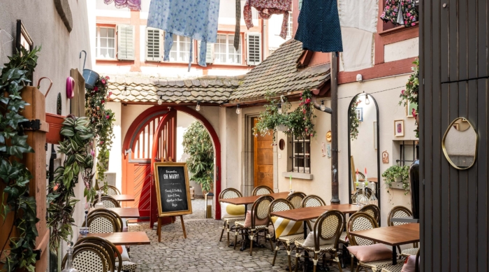 Oh mary hotel rebstock luzern 02